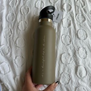 Whitney Simmons x Gymshark Water bottle